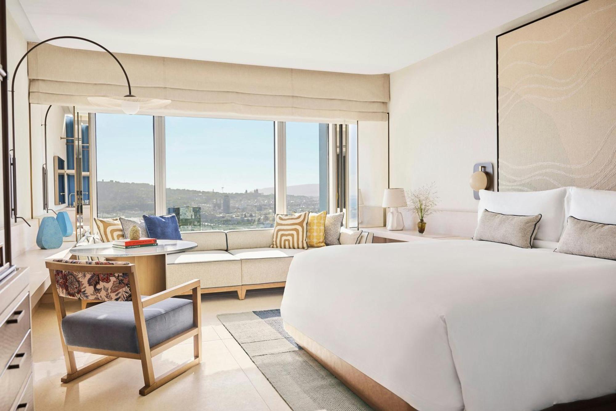 Camera King Panorama con Vista Città